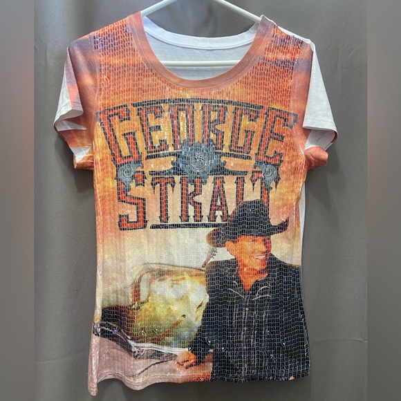 CALLING ALL COWGIRLS!! NWOT “King of Country” sequin George Strait tshirt - Picture 1 of 5